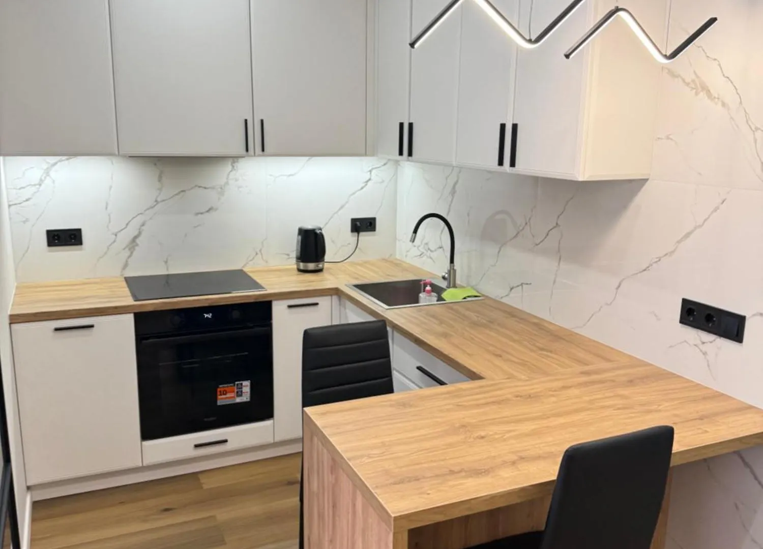 Варшавський Apartman Kijev Ukrajna
